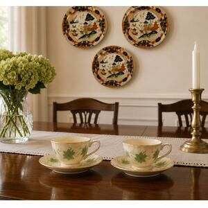 Herend Hungary Green Vine Leaf Demitasse Cups & Saucers Set of 2 Gold Trim